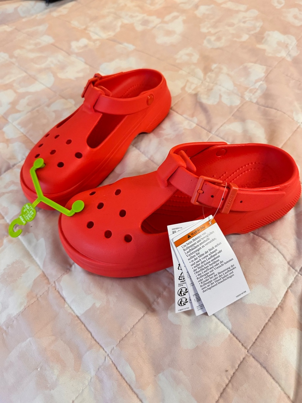 Crocs Mary Jane Clog - Picture 5 of 8